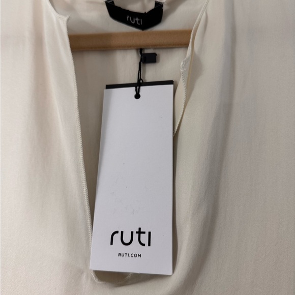 RUTI The All Day Washable Silk Top Size Sm/Med NWT - Picture 5 of 7
